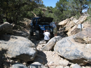 Billings Canyon - Dale breaking his pitman arm on the first obstacle